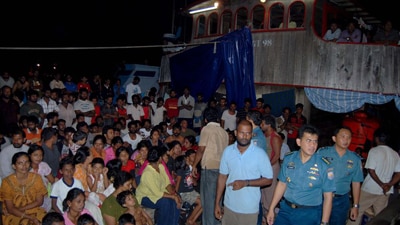 Boat-bound Tamils in Western Java (AAP: Adam Gartell)