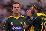 Once bitten, twice shy? Pakistan coach Intikhab Alam could not offer any insight into Afridi's chomp.