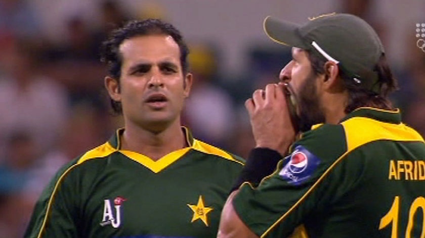 'Everyone does it': Afridi initially said he didn't bite the ball, but later pleaded guilty to the ICC.