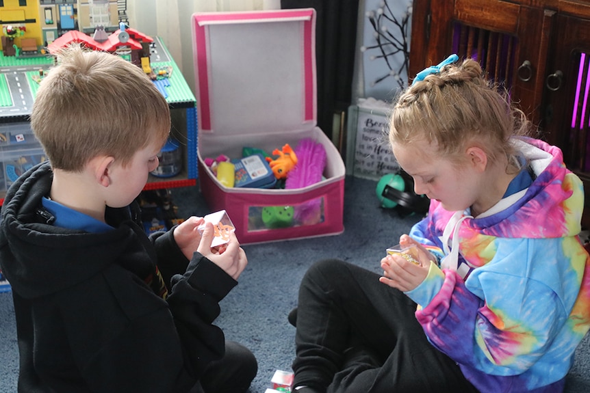 Addison and Jayarna, who both have autism, playing.