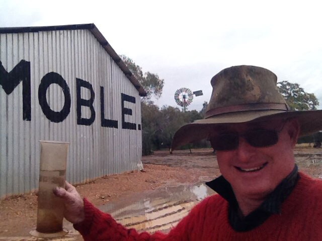 Rain hits drought-stricken communities in outback Queensland - ABC News