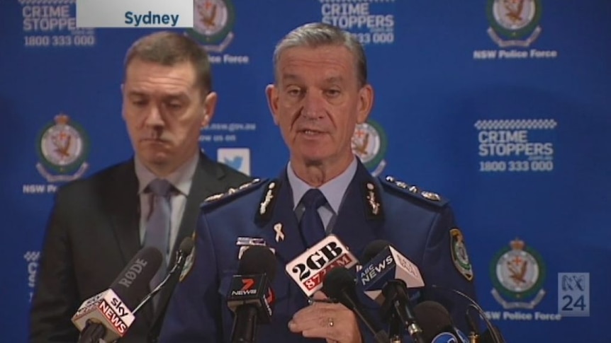 Police took swift action on eve of Anzac Day to foil terror plot, Scipione says