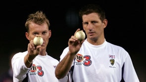 Brett Lee and Michael Kasprowicz during training at Docklands.