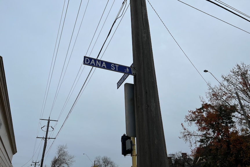 image of dana street sign in Ballarat 