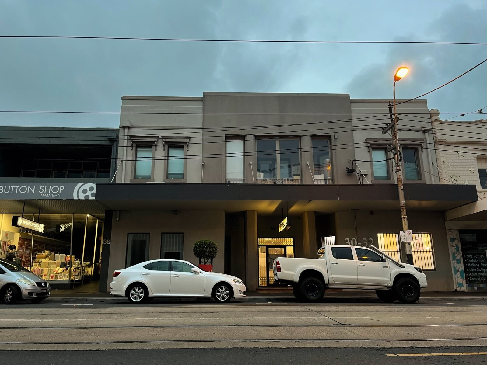 Cosmetic surgeon Daniel Lanzer resigns as medical practitioner, name