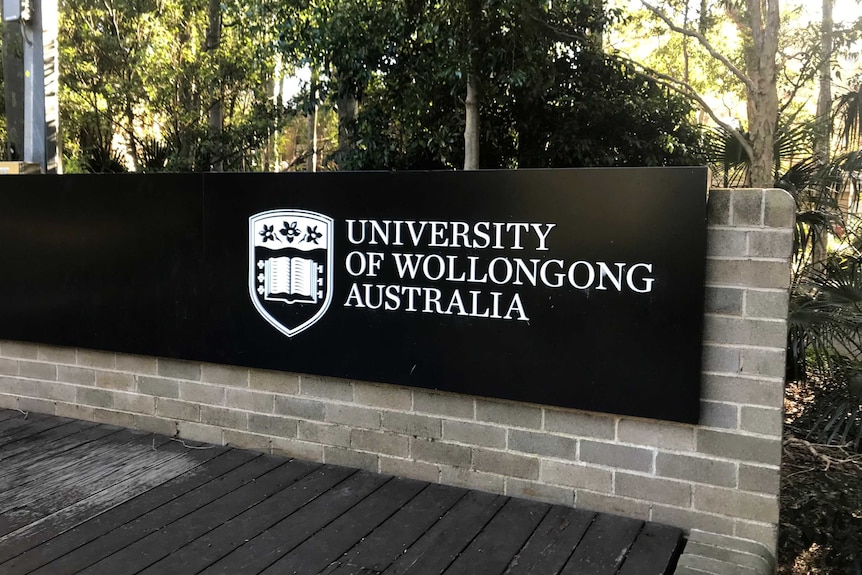 The UOW sign.