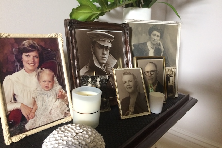 Photos of the Rudd family.