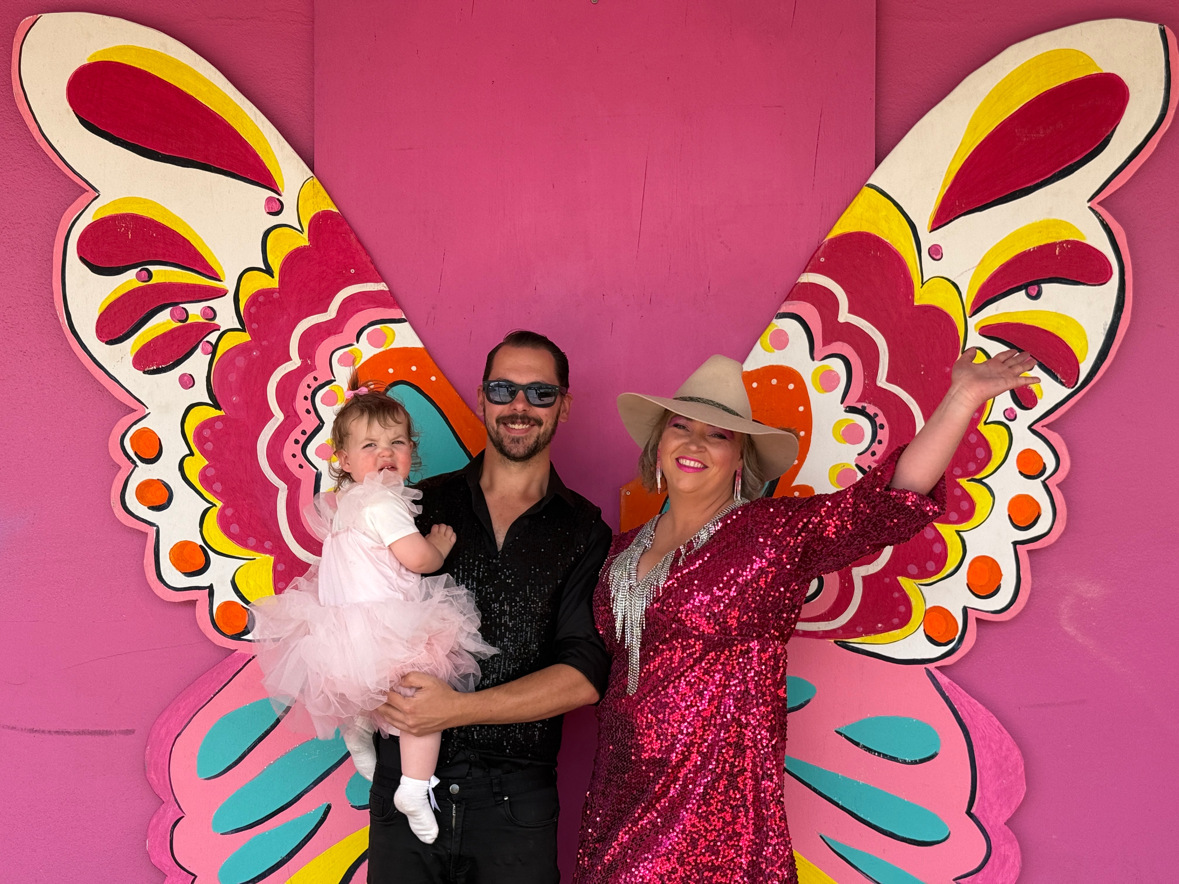 Outback town Narromine glams up for biggest Dolly Parton Festival ever ...