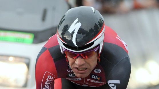 Cadel Evans pushes through Dauphine Libere time trial