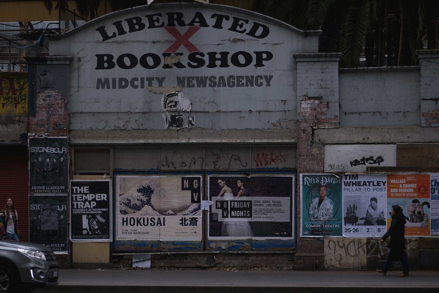 Liberated bookshelf