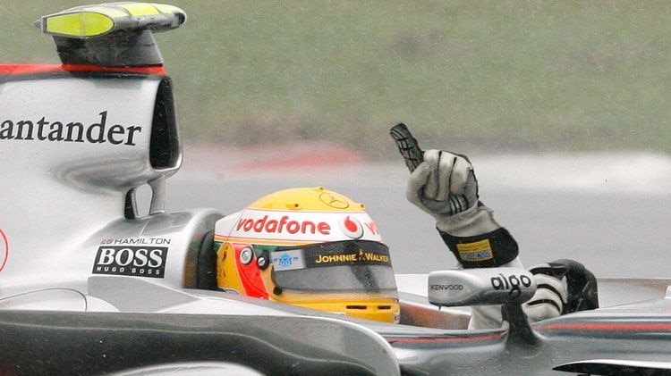 Hamilton extends Championship lead