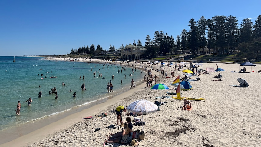 People on Cottesloe Beach