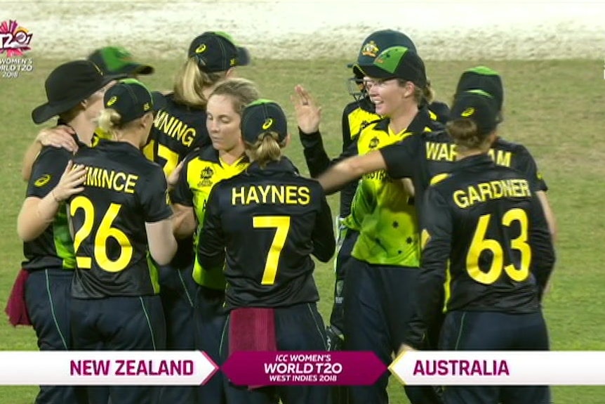 Healy leads Australia to comfortable T20 victory over NZ.