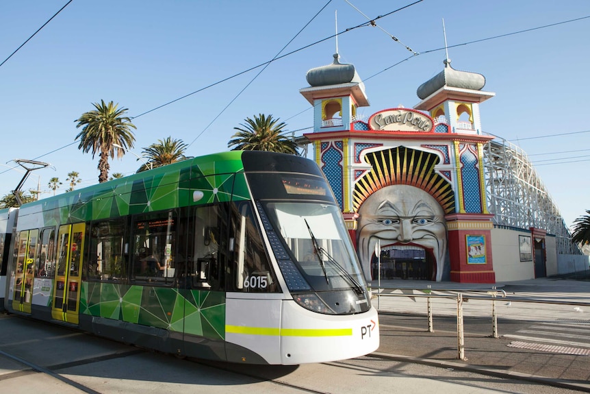 E-Class tram at Luna Park