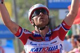 Paolini wins third stage