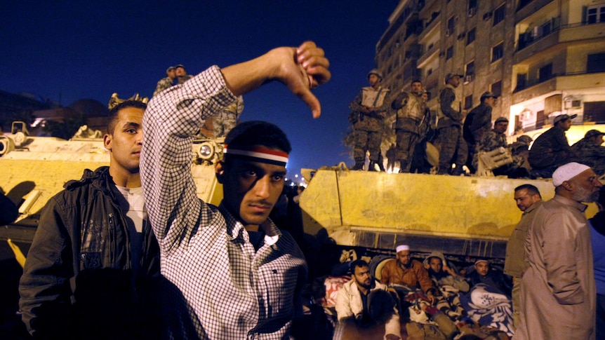 Hosni Mubarak's decision to hand some powers to his deputy failed to satisfy protesters.