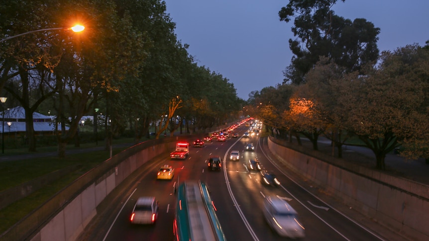 Heavy evening traffic on Alexandra Avenue in Melbourne.