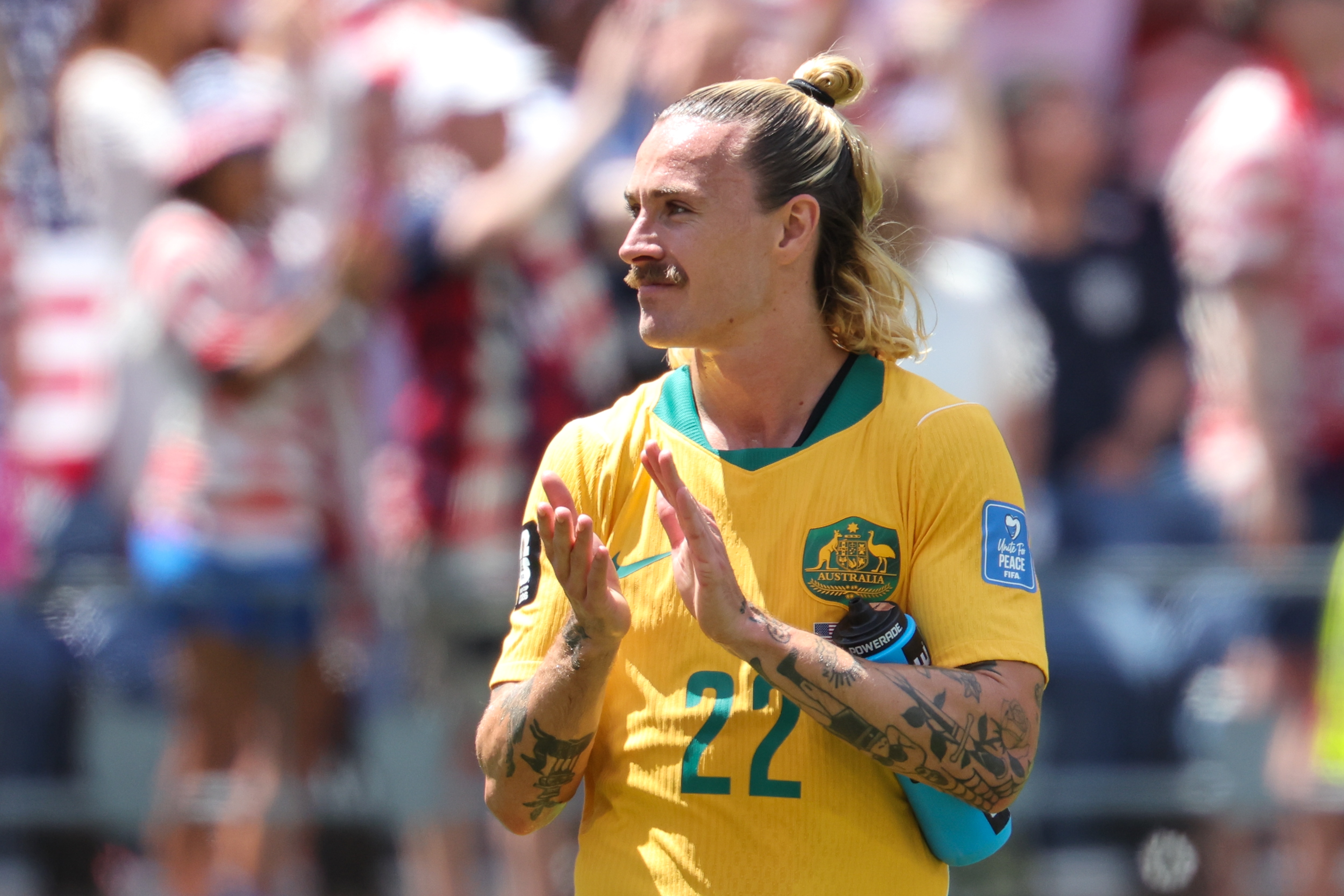 Live: Tension builds as Socceroos prepare for crucial clash with Paraguay