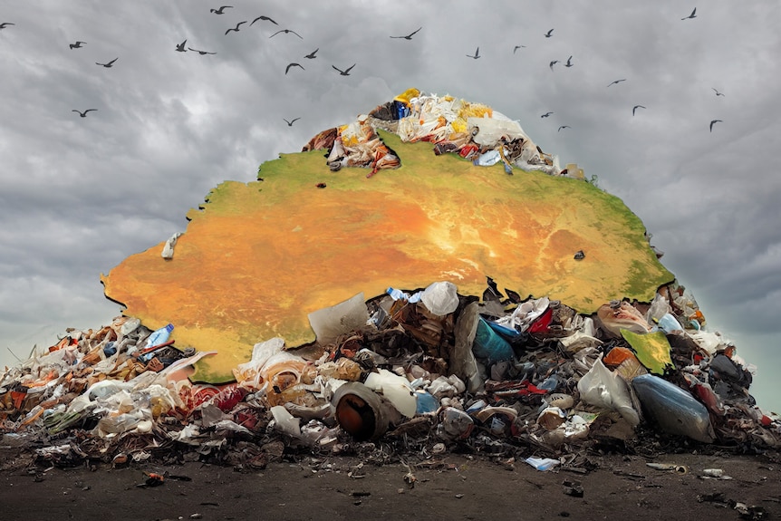 A photo graphic of a pile of landfill and a map of Australia.