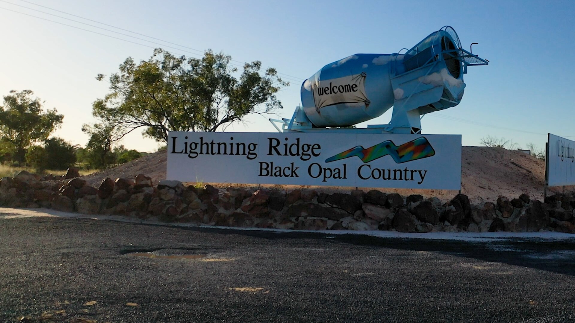 Welcome to Lightning Ridge - ABC News