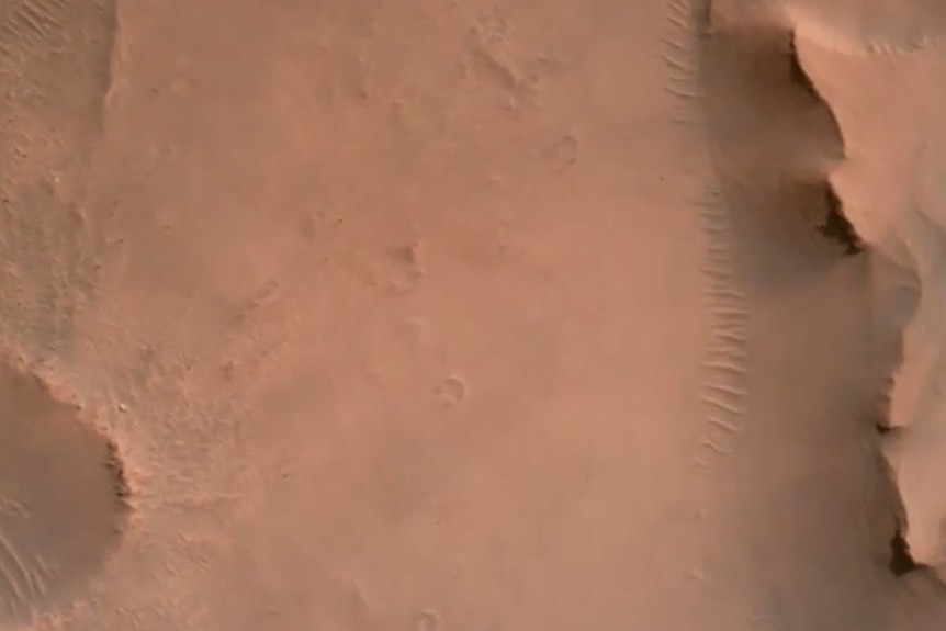 High-res imagery of the surface of Mars, taken onboard the Perseverance rover as it landed.
