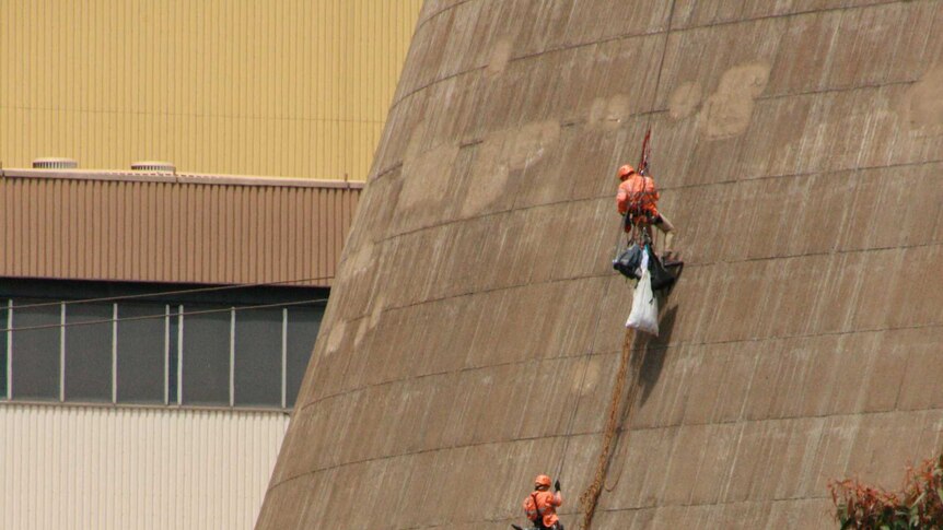 Protester scales Yallourn cooling tower