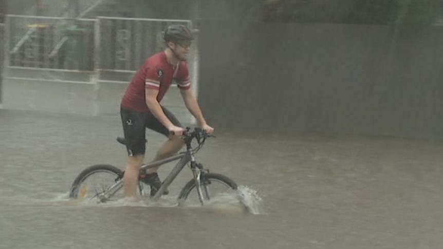 Flash flooding impacts areas around Brisbane