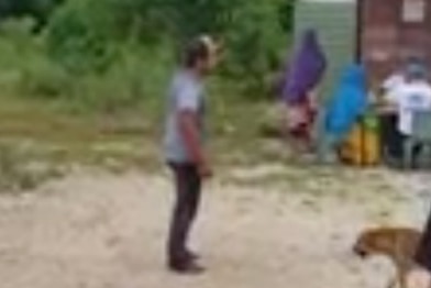 Refugee in Nauru before setting himself on fire