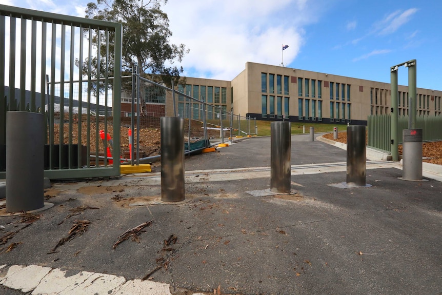 Parliament security bollards