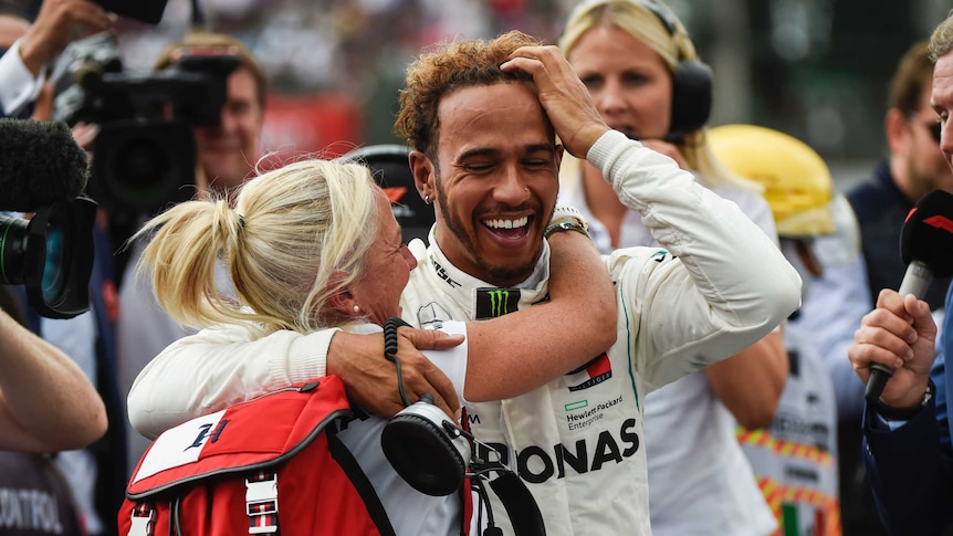 Lewis Hamilton celebrates title win in Mexico