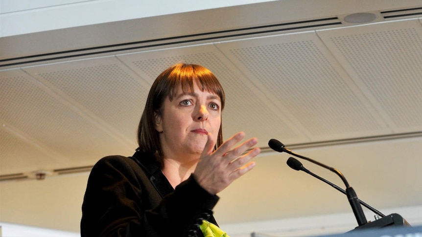 Nicola Roxon speaks about tobacco plain packaging legislation