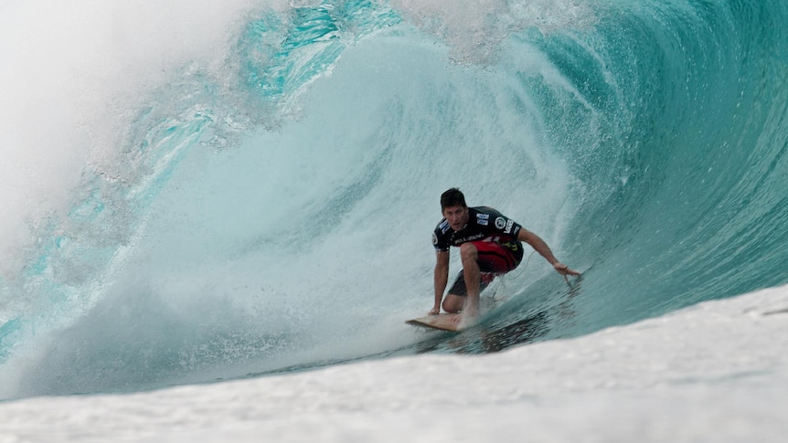 Bruce Irons surfing Hawaii's Pipeline