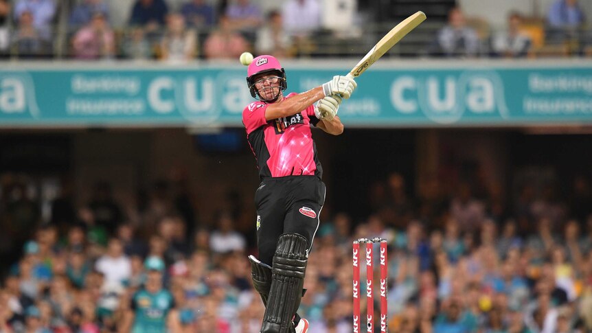 Moises Henriques hits out for Sydney Sixers in their tense semi-final against Brisbane Heat