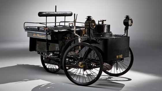 A photo of the 1884 De Dion Bouton Et Trepardoux Dos-A-Dos Steam Runabout, which sold at auction for a record $US4,620,000.