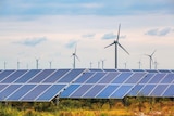 大部分新一代技术来源于风能和太阳能等可再生能源。