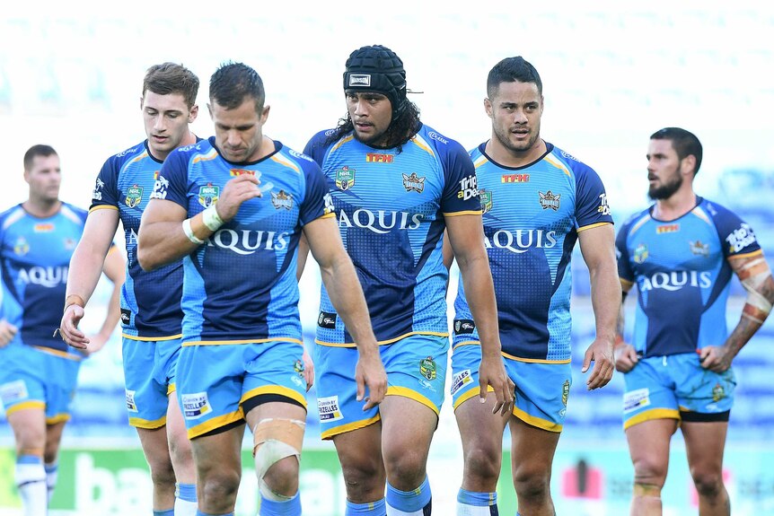 Titans players are dejected during the match between Gold Coast Titans and Canterbury Bulldogs.