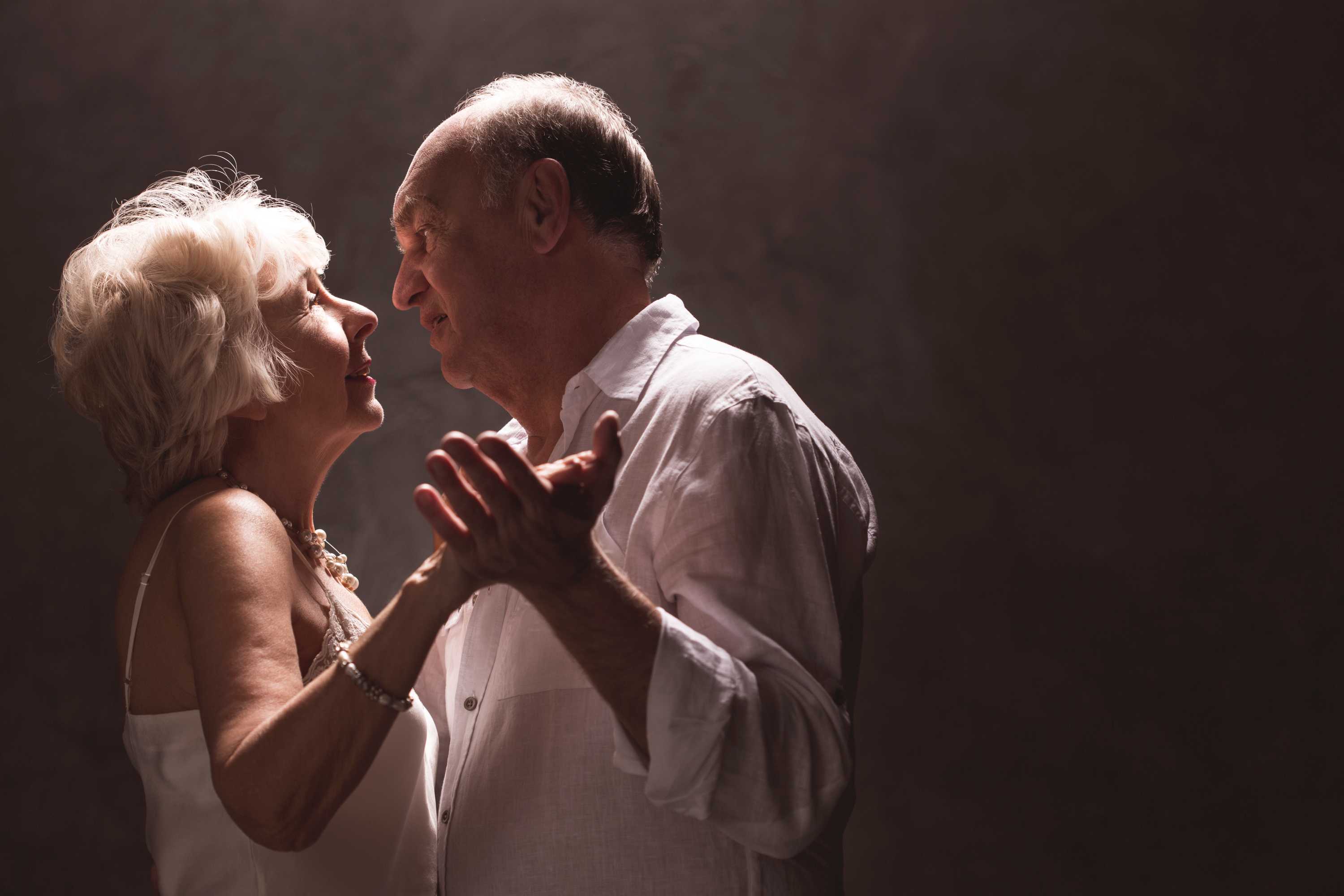 Couple dancing.jpg
