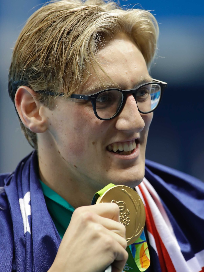 Mack Horton with his 400m freestyle gold medal