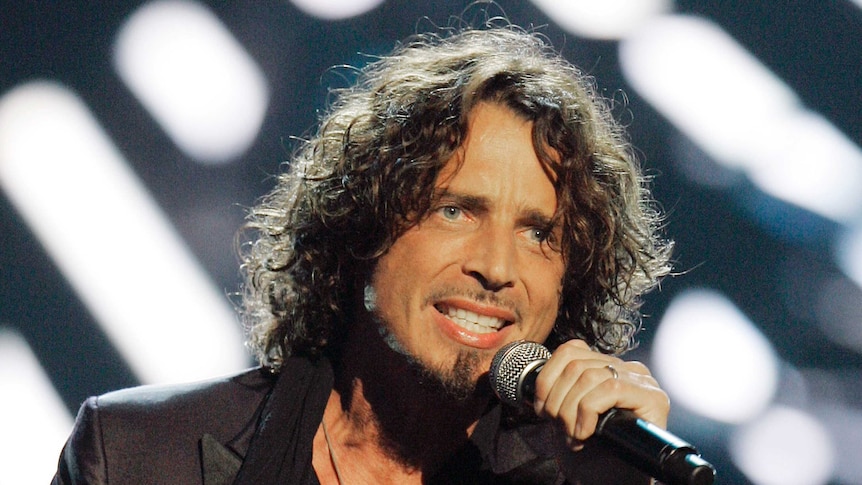 Chris Cornell performs in 2008 during Conde Nast's fashion show.