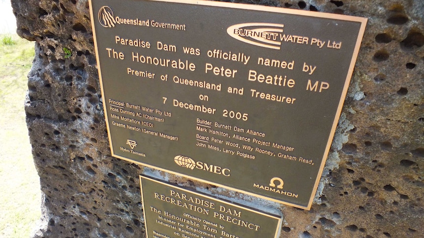 The copper plaque commemorating the naming of Paradise Dam by then premier Peter Beattie in 2005.