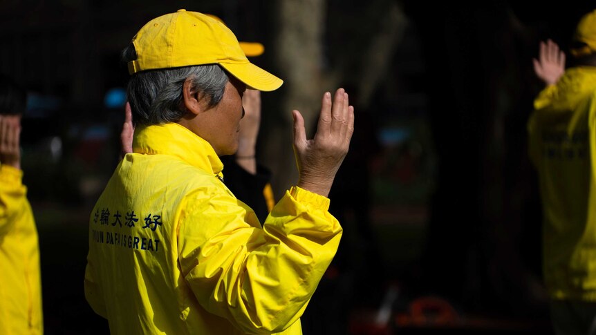 Falun Gong teaches qi gong.