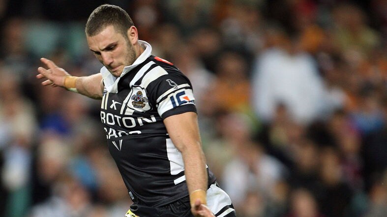 Strange scheduling...Farah reckons Manly is tougher to beat at Brookvale than on the Central Coast. (file photo)