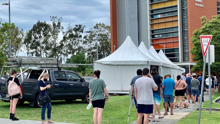 Queue for COVID-19 testing at Robina on the Gold Coast