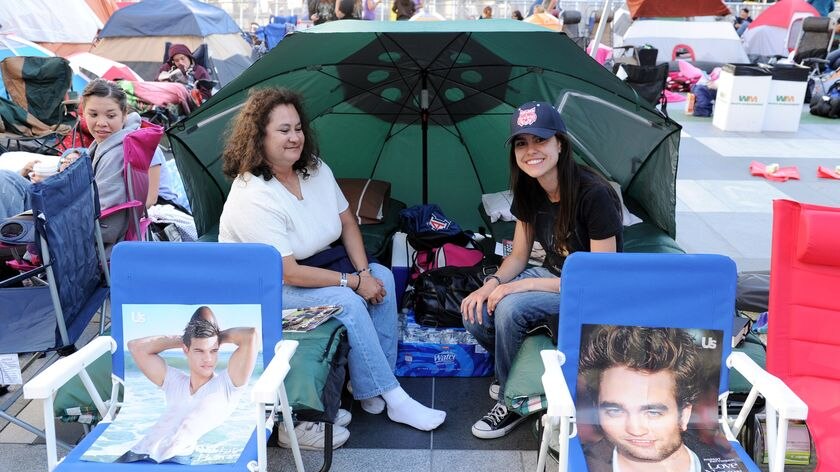 Twilight fans camp out