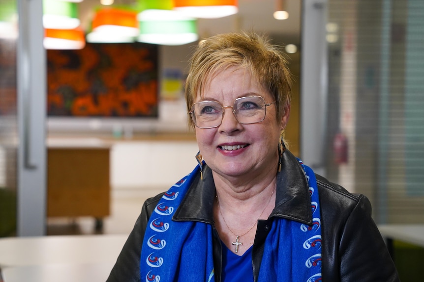 Head and shoulder shot of Curtin lecturer and researcher Cindy Smith.