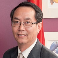 蒙纳士大学副教授杨辉博士认为中国在抗疫防疫方面的经验其他国家并不一定适合。