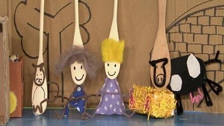 Puppet people made out of wooden spoons