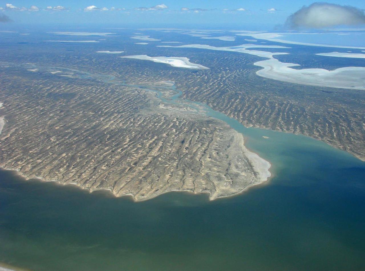 Qld Govt facing criticism for dumping Wild Rivers laws - ABC listen