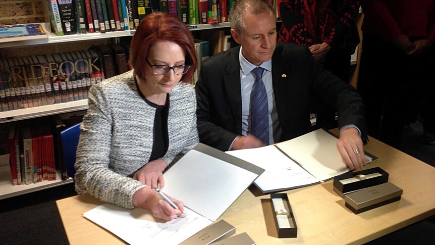 Julia Gillard and Jay Weatherill at signing for the National Education Reform Agreement.