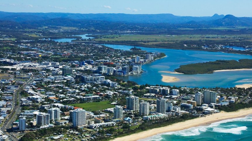 Aerial photo of beach to the hinterland